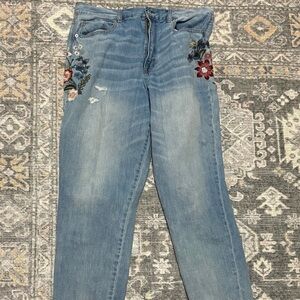 American Eagle Outfitters Light Blue Embroidered Jeans